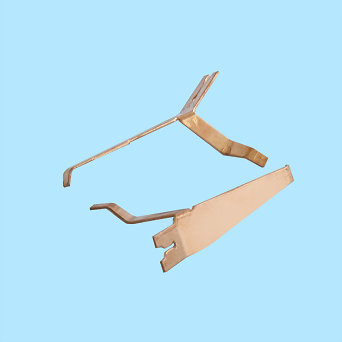 精密五金零件加工的精度降低有方面的原因？