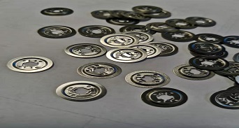 如何保證精密機(jī)械零件加工的精度質(zhì)量？看這里