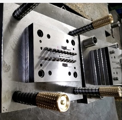 五金沖壓模具選擇沖壓零件的材質的必備要求